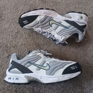 Nike Air Copious Sneakers Mens 11.5W White Gray 310318-001 Athletic PRE-OWNED